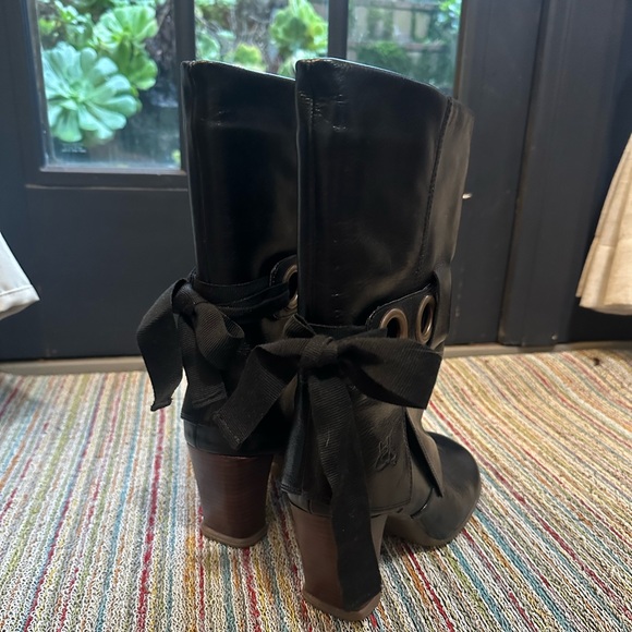 Fluevog VINTAGE LIKE NEW Sopranos Inge black mid-calf ribbon apron boot -9.5/10 - Picture 5 of 16